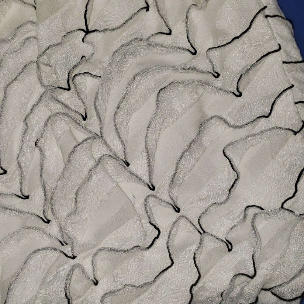 Ruffle top - Picture 3 of 5